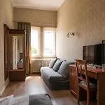 Irena Hotel 2*